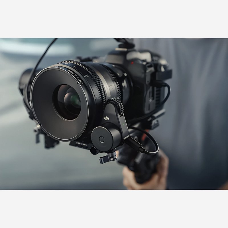 DJI RS 3 Pro Combo 12